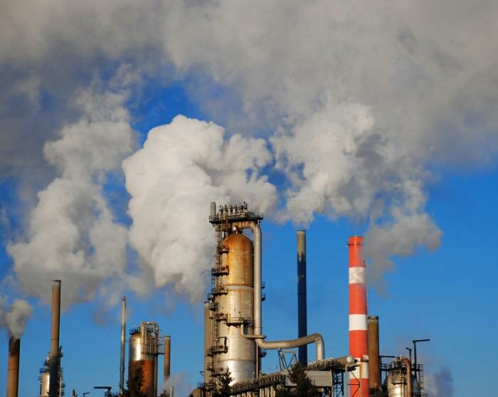  Industrielle Fabrik Rohre Freigabe Verschmutzung in die Luft
