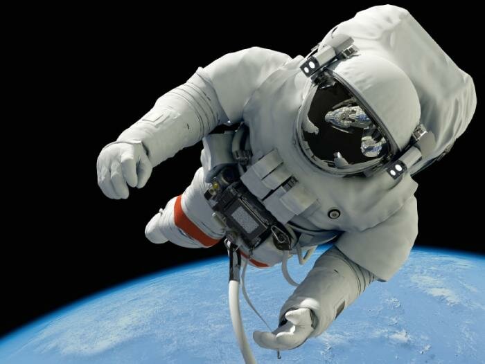  Astronaut im Weltraum